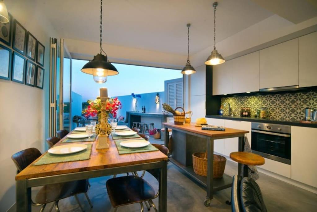 Вилла Stylish Town House In Силвеш Экстерьер фото